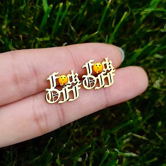 F Off gold stainless steel old english earrings - Picture 1 of 10